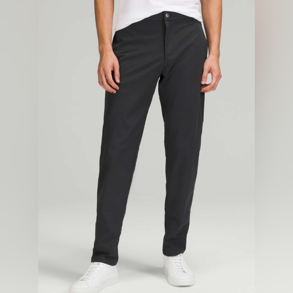 Lululemon Commission Pant Classic 34" *Warpstreme
Obsidian
Sz 38